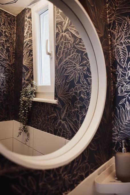 Cozy Dreams: Deluxe 2-Zimmer-Apartment -Kueche Nürnberg Eksteriør billede