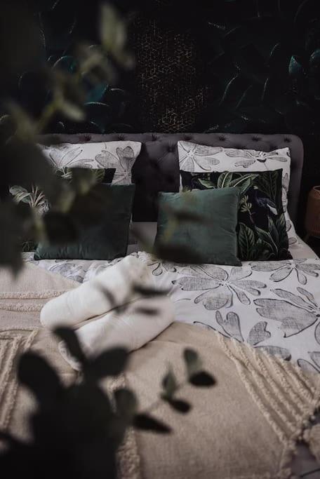 Cozy Dreams: Deluxe 2-Zimmer-Apartment -Kueche Nürnberg Eksteriør billede